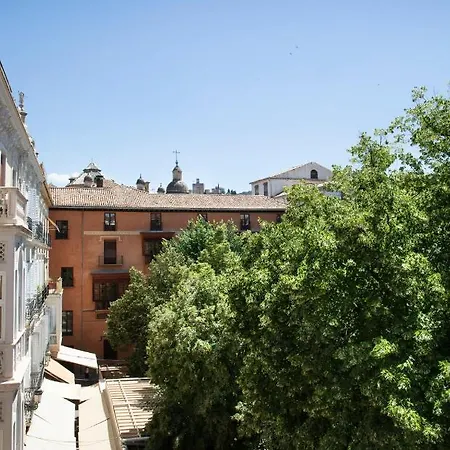 Lomena Apartment