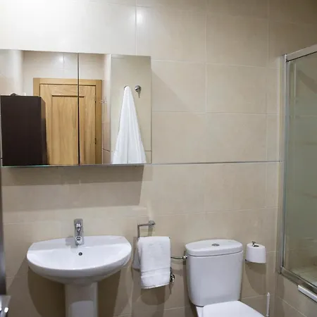 Lomena Apartment *